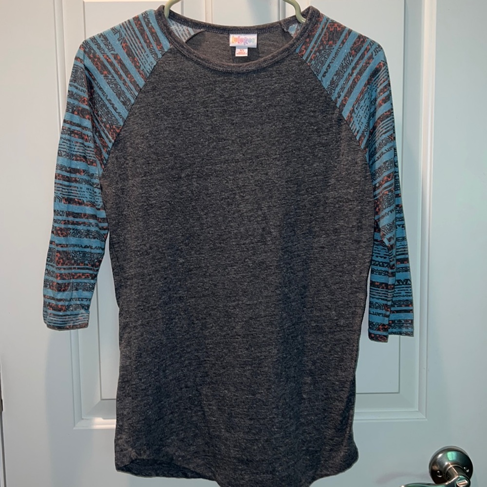 Womens XS Lularoe Randy Raglan tee